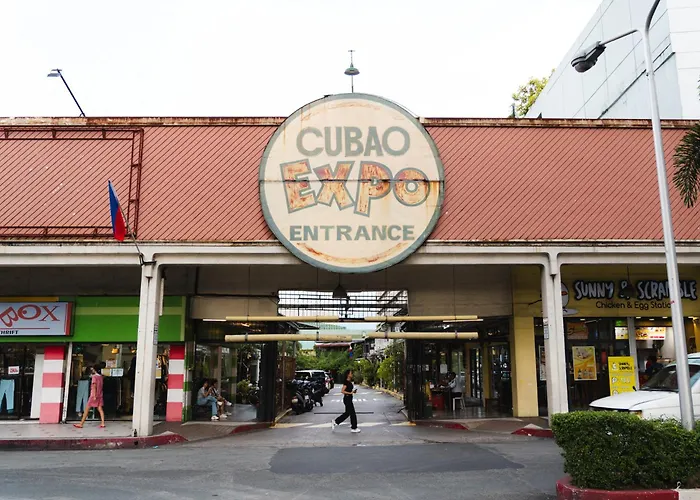 Cubao Manhattan Heights Residential Tc10n - Bright With Pool, Balcony - Next To Alimall And Sm - Walking Distance To Araneta Coliseum And Gateway Mall In Cubao Quezon - Staycations By Sms *