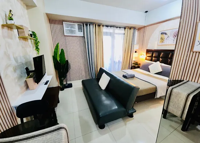 Cubao Manhattan Heights Residential Tc10n - Bright With Pool, Balcony - Next To Alimall And Sm - Walking Distance To Araneta Coliseum And Gateway Mall In Cubao Quezon - Staycations By Sms * Manila