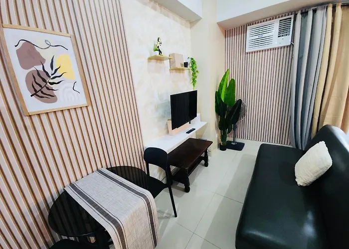 Apartamento Cubao Manhattan Heights Residential Tc10n - Bright With Pool, Balcony - Next To Alimall And Sm - Walking Distance To Araneta Coliseum And Gateway Mall In Cubao Quezon - Staycations By Sms *