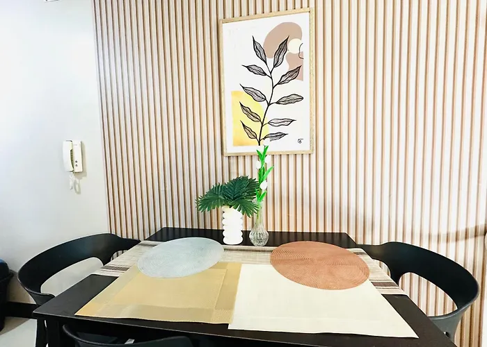 Cubao Manhattan Heights Residential Tc10n - Bright With Pool, Balcony - Next To Alimall And Sm - Walking Distance To Araneta Coliseum And Gateway Mall In Cubao Quezon - Staycations By Sms