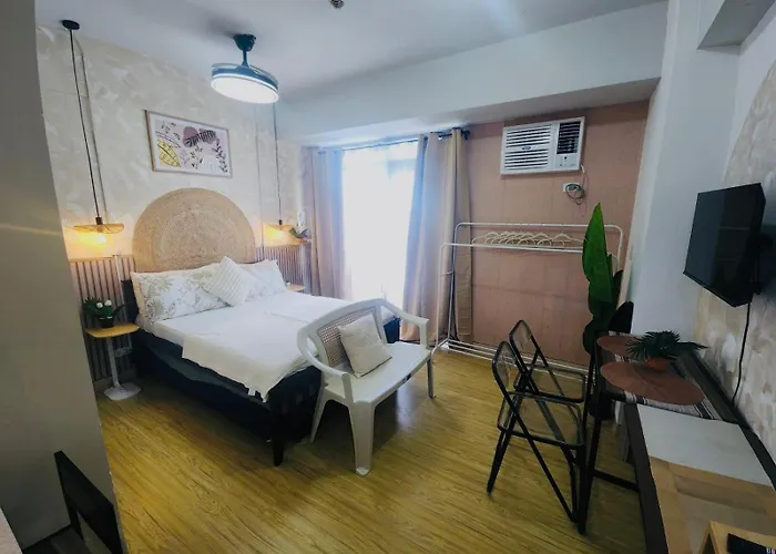 Cubao Manhattan Heights Residential - Bright With Pool, Balcony - Next To Alimall And Sm - Walking Distance To Araneta Coliseum And Gateway Mall In Cubao Quezon - Staycations By Sms